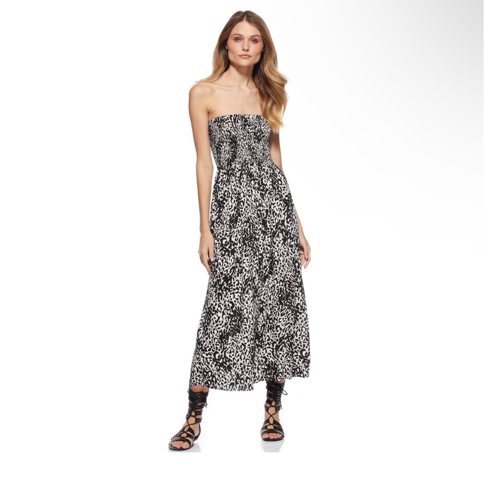 Scoop Strapless Dress XS  NWT Black and Off white. Tube top style. GORGEOUS!